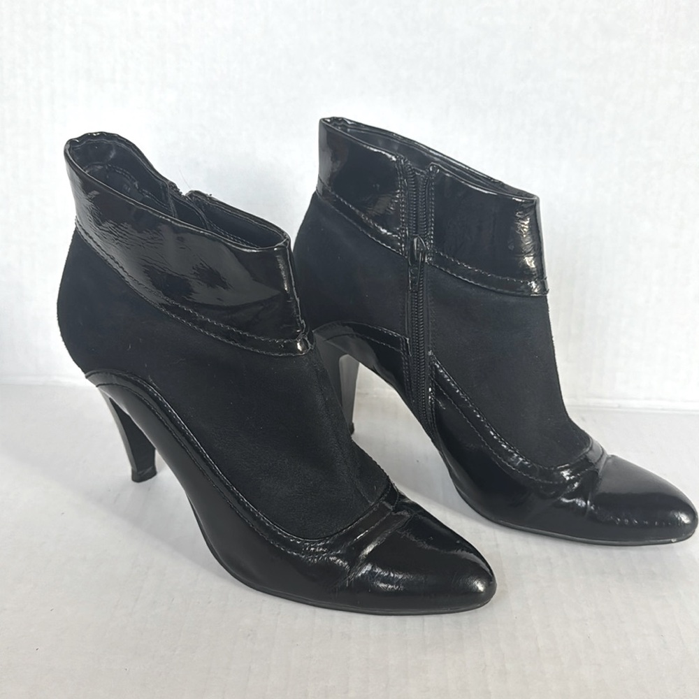 Suede boots